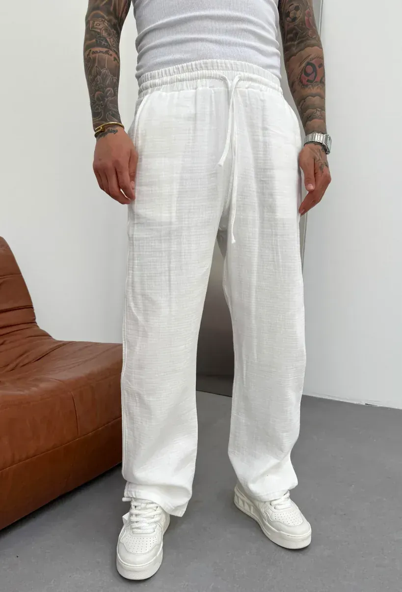beyaz rahat kesim pantolon